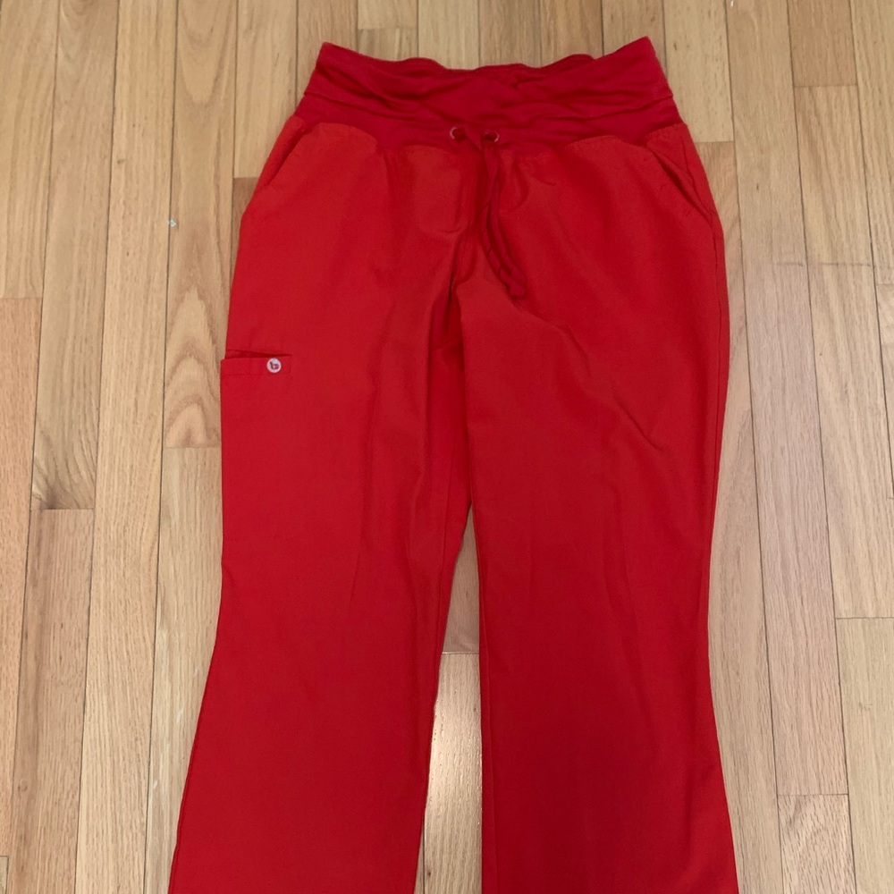 Barco ONE 4-pocket cargo track pant for women